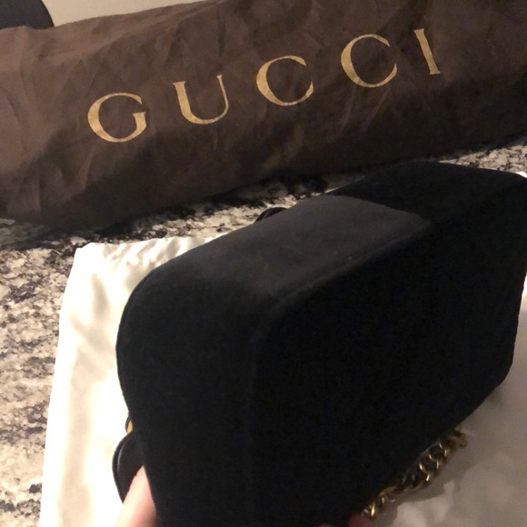 [SOLD] Gucci black velvet Marmont mini - Picture 6 of 8